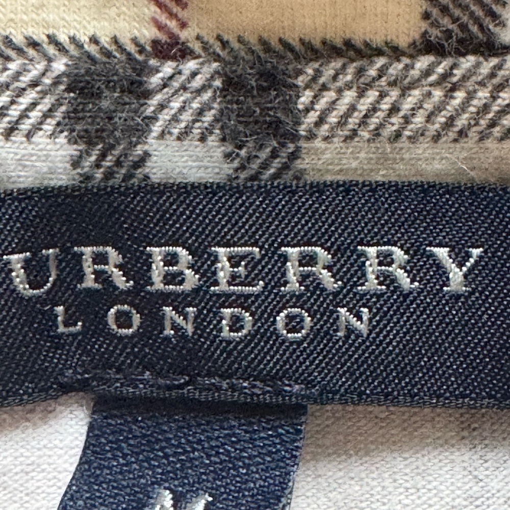 Burberry Silver Button on Plaid Fabric like new - Picture 4 of 6